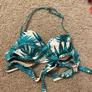 Small old navy green banana leaves bikini top